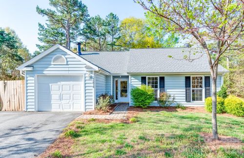 13818 Faversham Ct, Pineville, NC, 28134-8346 | Card Image