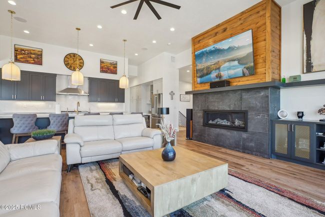 11332 N White Tail Ct, Home with 4 bedrooms, 4 bathrooms and null parking in Hideout UT | Image 6