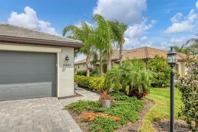 15967 Clear Skies Place, House other with 2 bedrooms, 2 bathrooms and null parking in Lakewood Ranch FL | Image 3