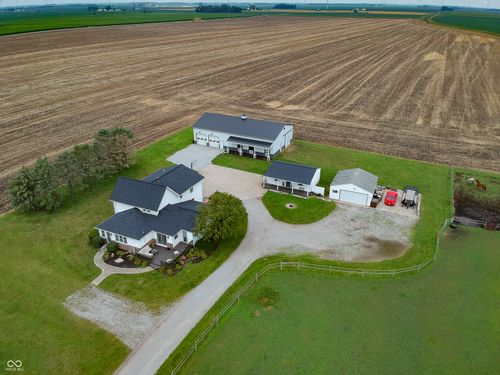 4729 W 100 N, Wolcott, IN, 47995-8056 | Card Image