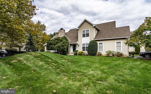 218 Birkdale Dr, BLUE BELL, PA, 19422-3268 | Card Image