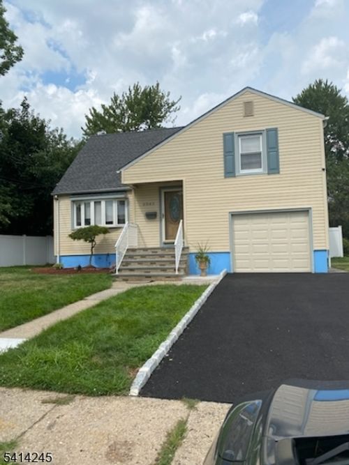 2543 Branford Ave, Union, NJ, 07083-4904 | Card Image