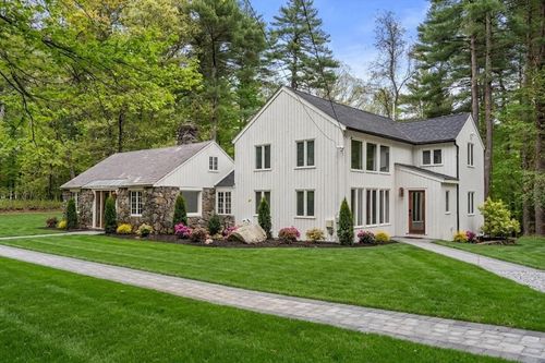 82 Maynard Rd, Sudbury, MA, 01776-1652 | Card Image