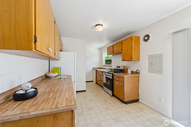 3309 W 2 Nd St, House other with 3 bedrooms, 1 bathrooms and 1 parking in Anacortes WA | Image 15