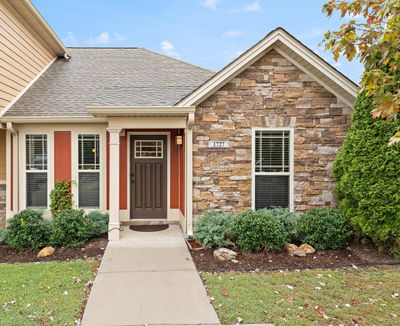 1727 Stone Castle Drive Ne, Townhouse with 2 bedrooms, 2 bathrooms and null parking in Cleveland TN | Image 1