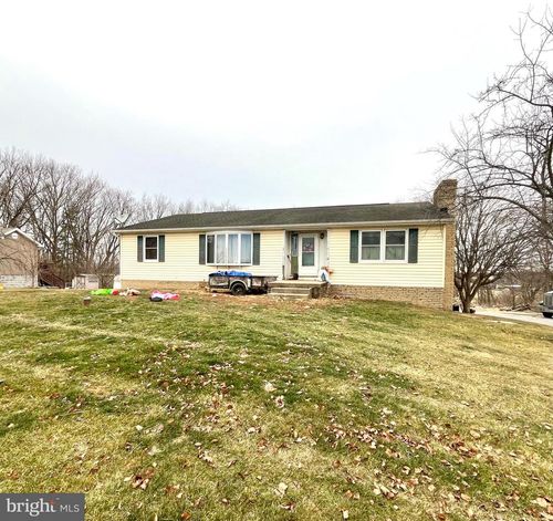 2767 Buchanan Trail West W, GREENCASTLE, PA, 17225 | Card Image