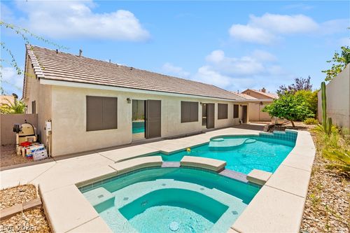 3425 Baldoyle Ln, Las Vegas, NV, 89129-6947 | Card Image