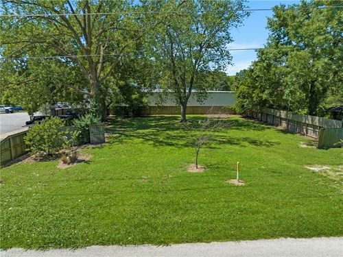 1006 S Main St, Bentonville, AR, 72712-6334 | Card Image