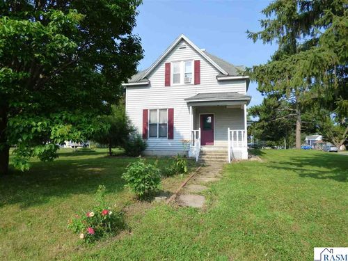 2 S Maple Ave, Le Center, MN, 56057-1116 | Card Image