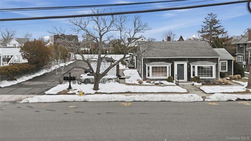 16 Library Ave, Westhampton Beach, NY, 11978-2664 | Card Image
