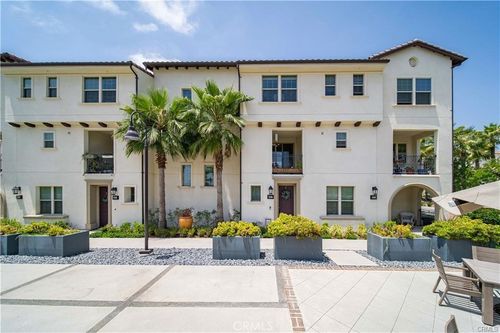 c-877 Orchid Way, Azusa, CA, 91702-7135 | Card Image