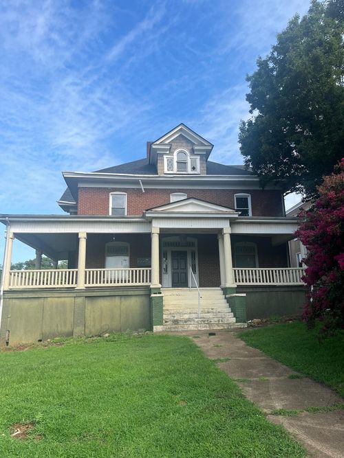 813,821 13th St, Roanoke, VA, 24016 | Card Image