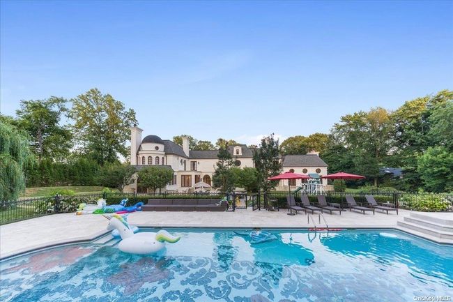 Pool | Image 26