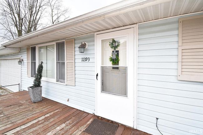 11393 Ne Wawasee Dr, House other with 3 bedrooms, 2 bathrooms and null parking in Syracuse IN | Image 7