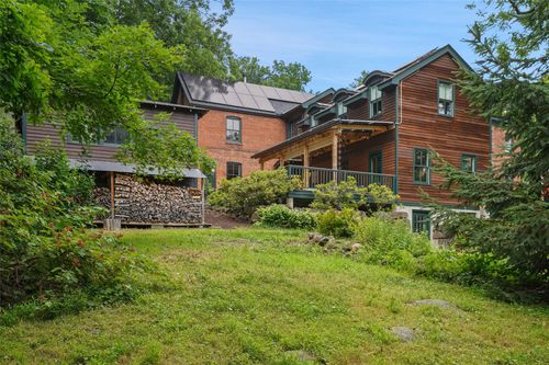 10 King St, Croton-On-Hudson, NY, 10520-2116 | Card Image