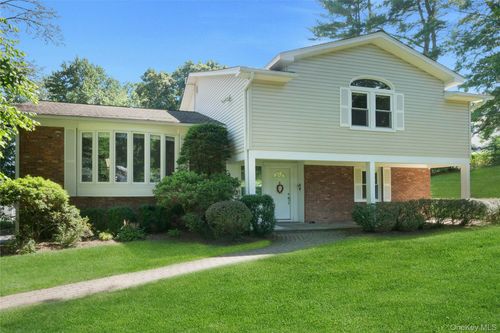 26 Alder Dr, Briarcliff Manor, NY, 10510-2216 | Card Image