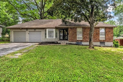 15305 E 44th St S, Independence, MO, 64055-5122 | Card Image