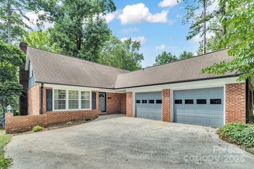 141 Wellington Dr, Salisbury, NC, 28144-8546 | Card Image
