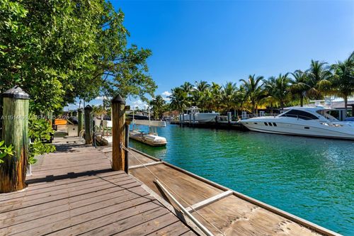 2404-2404 Ne 135th St, North Miami, FL, 33181-3590 | Card Image