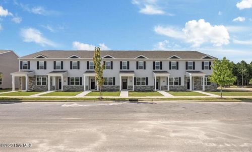 2043 Clock Rd, New Bern, NC, 28562-1401 | Card Image