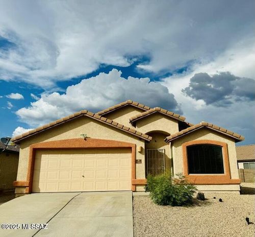 7155 S Oakbank Dr, Tucson, AZ, 85757-6942 | Card Image