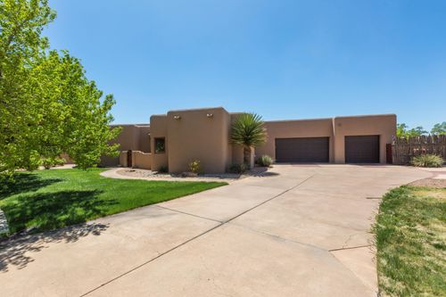 9 W Alary Ln, Corrales, NM, 87048-8396 | Card Image