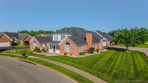 649 Kingsbury Ct, Clarksville, IN, 47129-1060 | Card Image