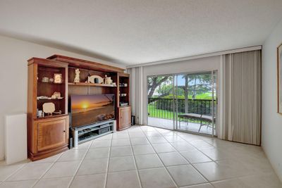 207 - 14376 Amberly Lane, Condo with 2 bedrooms, 2 bathrooms and null parking in Delray Beach FL | Image 2