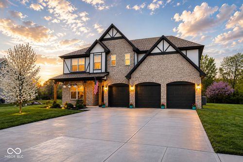 6400 Whitecap Ln, Brownsburg, IN, 46112-7056 | Card Image
