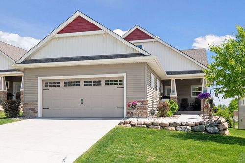 525 Roanoke Ct, Waconia, MN, 55387-9462 | Card Image