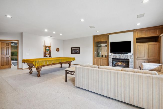 8991 Ferndale Ln, Townhouse with 2 bedrooms, 3 bathrooms and null parking in Eden Prairie MN | Image 30