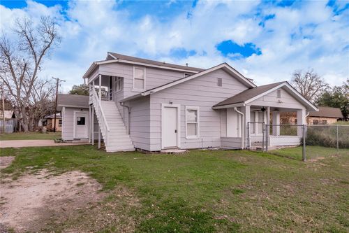 b-200 W Caroline St, Trinity, TX, 75862-6219 | Card Image