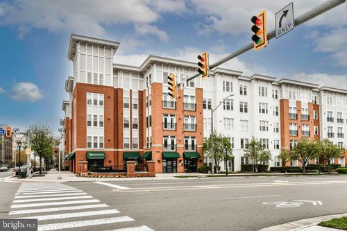 apt-240-2665 Prosperity Ave, FAIRFAX, VA, 22031-4922 | Card Image