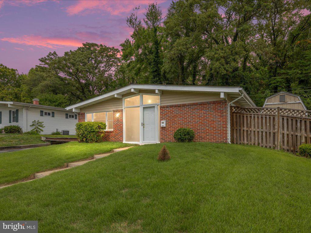 Aster Dr, Glen Burnie, MD 21061