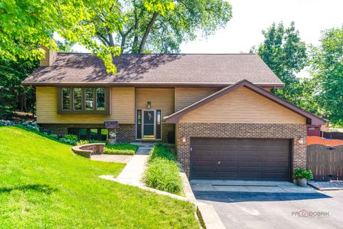 1104 Monroe St, Wauconda, IL, 60084-1340 | Card Image
