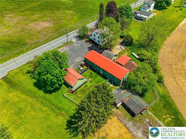 945 Silver Spring Blvd, Home with 3 bedrooms, 1 bathrooms and null parking in Kunkletown PA | Image 48