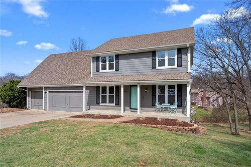 2402 Sw Springcreek Ct, Blue Springs, MO, 64015-6792 | Card Image