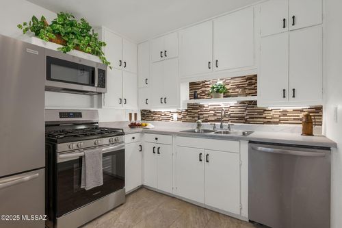 4110 N 1st (Not On Main Road!) Avenue, Tucson, AZ, 85719 | Card Image