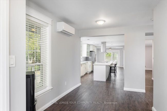 109 Maple Ave, House other with 2 bedrooms, 2 bathrooms and 6 parking in Sutton West ON | Image 6