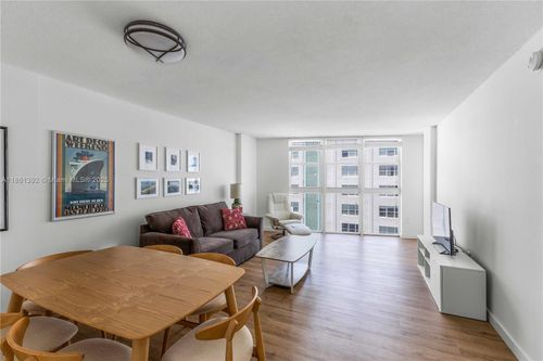 apt-906-1228 West Ave, Miami Beach, FL, 33139-4388 | Card Image