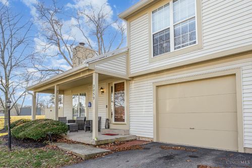 2059 Foxknoll Dr, Washingtn Twp, OH, 45458-1953 | Card Image