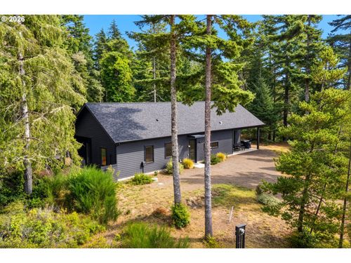 405 Meena Way, Tillamook, OR, 97141 | Card Image