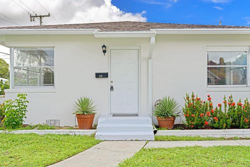 b-5208 Spruce Ave, West Palm Beach, FL, 33407-2740 | Card Image