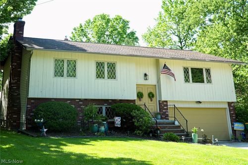 7639 Chillicothe Rd, Mentor, OH, 44060-7009 | Card Image