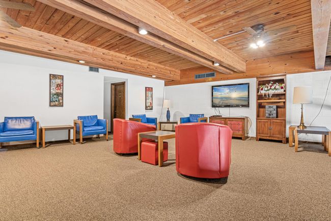 Party Room with Ample Seating & Private Restroom | Image 24