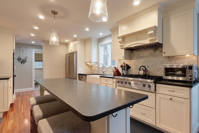 233 Nashua Rd, House other with 3 bedrooms, 3 bathrooms and 10 parking in Groton MA | Image 6
