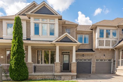 22 Windrow St, Richmond Hill, ON, L4E0C1 | Card Image