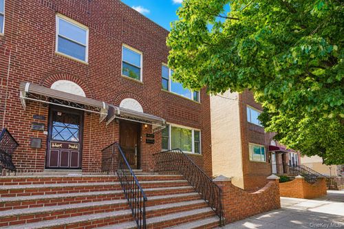 6617 10th Ave, Brooklyn, NY, 11219-5802 | Card Image