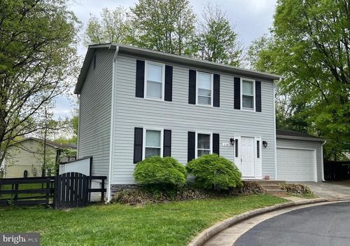 110 Oak View Dr Se, LEESBURG, VA, 20175-4026 | Card Image