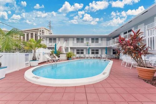 56-4658 Bougainvilla Dr, Lauderdale By The Sea, FL, 33308 | Card Image